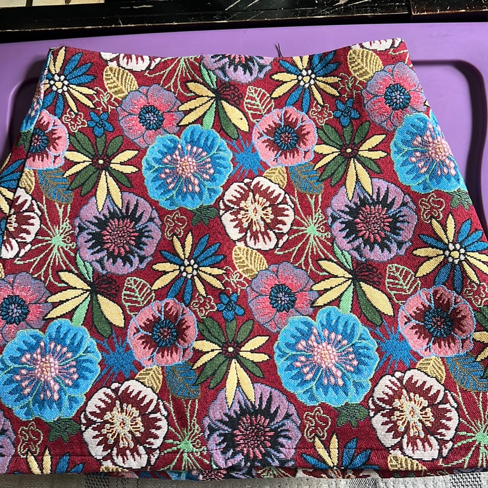 SHEIN - Floral Mini Skirt